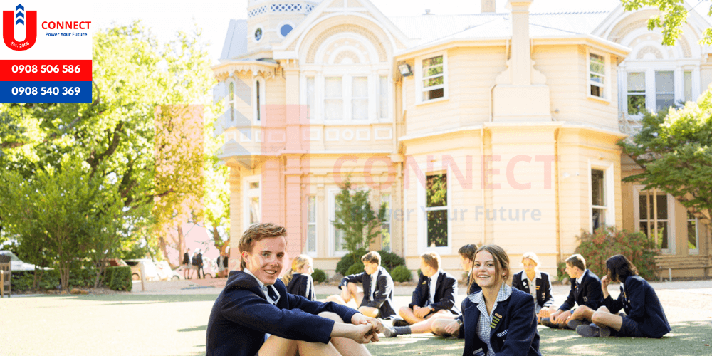 Trường trung học BRAEMAR COLLEGE, bang Ontario - Canada